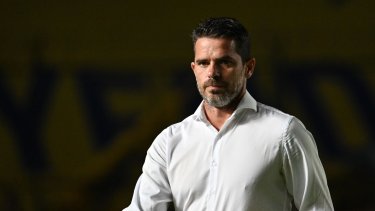 Fernando Gago evalúa hacer cambios en la formación titular de Boca para este domingo.