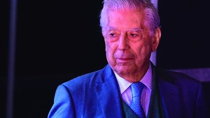 Murió Mario Vargas Llosa a los 89 años, escritor peruano y premio Nobel de literatura