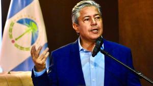 Rolando Figueroa recibirá un premio de Mijaíl Gorbachov por Vaca Muerta: de qué se trata