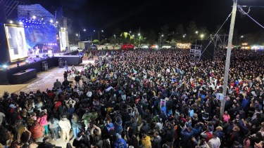 Plaza Huincul sorteó el auto 0 kilómetro y el acto oficial del aniversario será este sábado