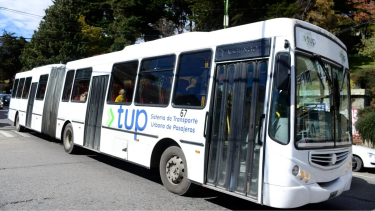 El niño de 10 años logró escapar de su agresor que quiso abordarlo tras bajar del colectivo. Foto Archivo.