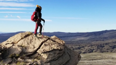 La invitación a senderistas es a descubrir la imponente belleza de los ríos de lava del Tromen. Foto gentileza. 