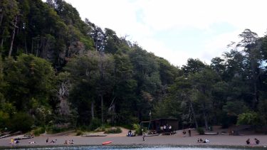 Conflicto mapuche en Villa La Angostura: la trayectoria judicial del lote que ordenaron desalojar