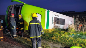 Terror en la Ruta 51: «Viajábamos como chanchos», contó una pasajera de Viedma que sobrevivió al vuelco fatal
