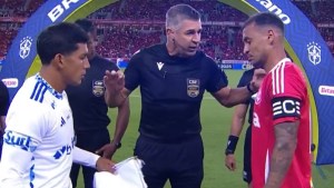 «Es fútbol, no una iglesia»: la inédita explicación de un árbitro en Brasil