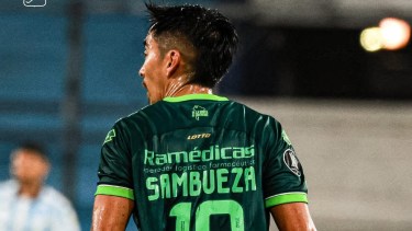 El neuquino marcó el segundo tanto en la derrota de Racing. 