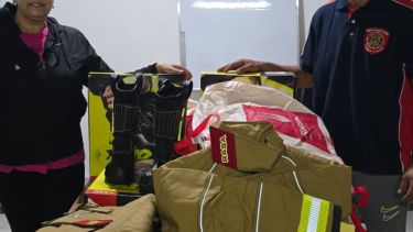 Bomberos Voluntarios de Rincón de los Sauces destacaron la gran donación de la empresa responsable. Foto: gentileza. 