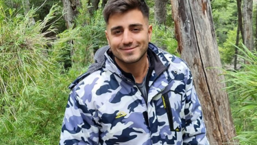 Un importante despliegue se ejecutó para retirar el cuerpo de la zona. Foto: gentileza.