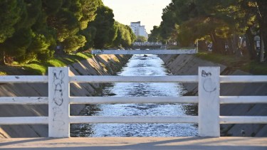 10 fotos de Bahía Blanca a un mes del temporal que dejó muertos, entre ellos Pilar, y a una hermana Hecker desaparecida