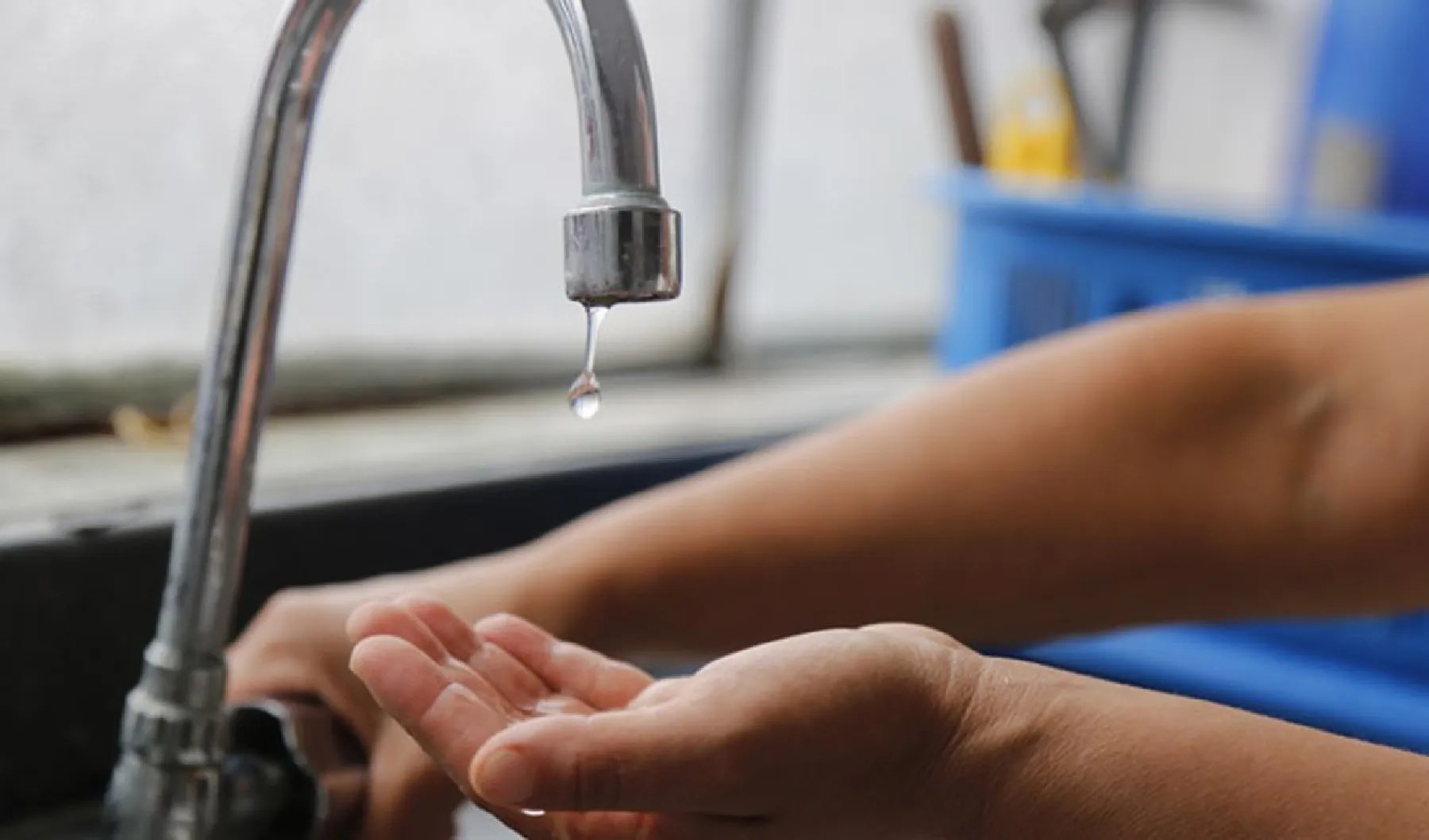 Corte de agua.-