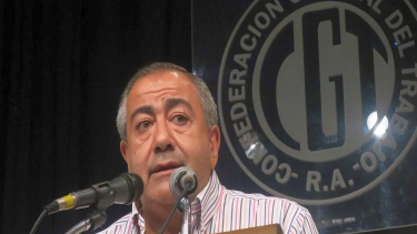 Los titulares de la CGT, Héctor Daer, y de la CTA Hugo Yasky, expondrán en la Cámara de Diputados.