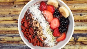 Tres opciones para comer a media mañana, evitar el picoteo y mantener la energía estable