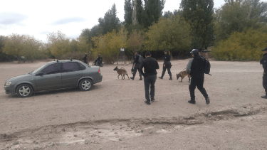 Búsqueda en Roca. Foto: gentileza. 