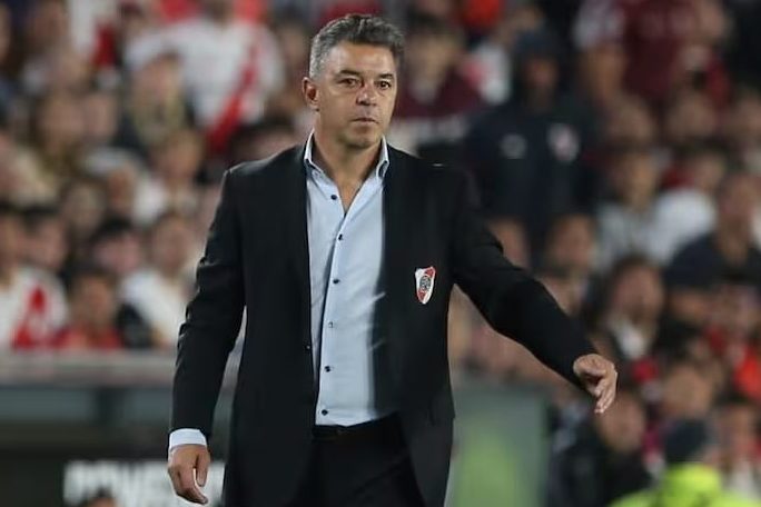 Marcelo Gallardo define el once para enfrenar a Libertad de Paraguay en el Monumental.