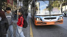 Imagen de La empresa de transporte urbano en Bariloche reclama un boleto de casi 1.900 pesos