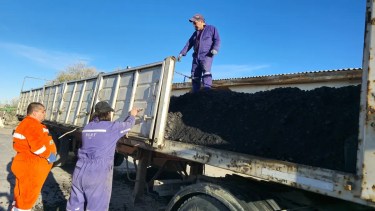 Técnicos de la empresa Yacimientos Carboníferos Río Turbio asesoran a las autoridades rionegrinas. Foto: gentileza.