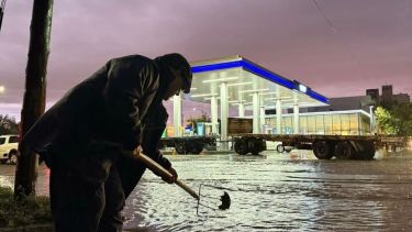 Inundaciones en Villa Regina: «Esperábamos 25 milímetros de lluvia en ocho horas y cayó todo en una sola»
