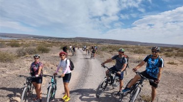 Aventura sobre dos ruedas: un paseo al corazón del Cañadón del Cocodrilo