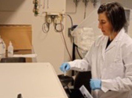 バリロチェの科学者が結腸癌の薬を調査しています：彼女はベルギーを暴露するよう招待されました