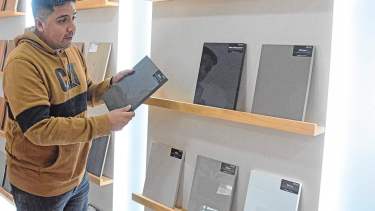 De Roca a Milán: tres generaciones de carpinteros unidos por el amor a la madera