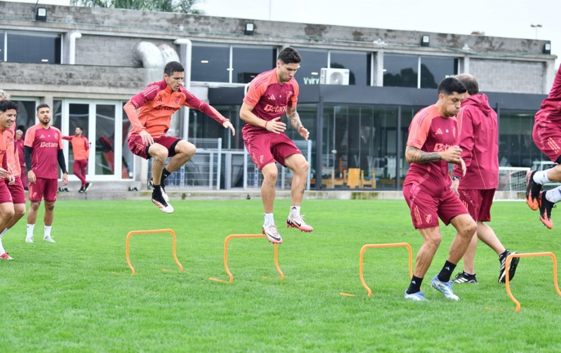 River visita a Barcelona en Ecuador por la Copa Libertadores: hora, TV y formaciones