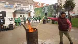 ATE y Unter protestaron en Roca, Viedma y Bariloche: «Exigimos un rápido llamado a paritarias»