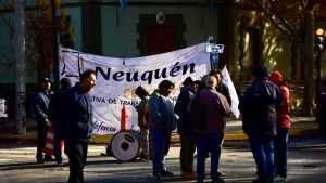 Corte en Ruta 7 este martes: ceramistas reclaman por el cese del servicio de gas en Zanon y Cerámica Neuquén