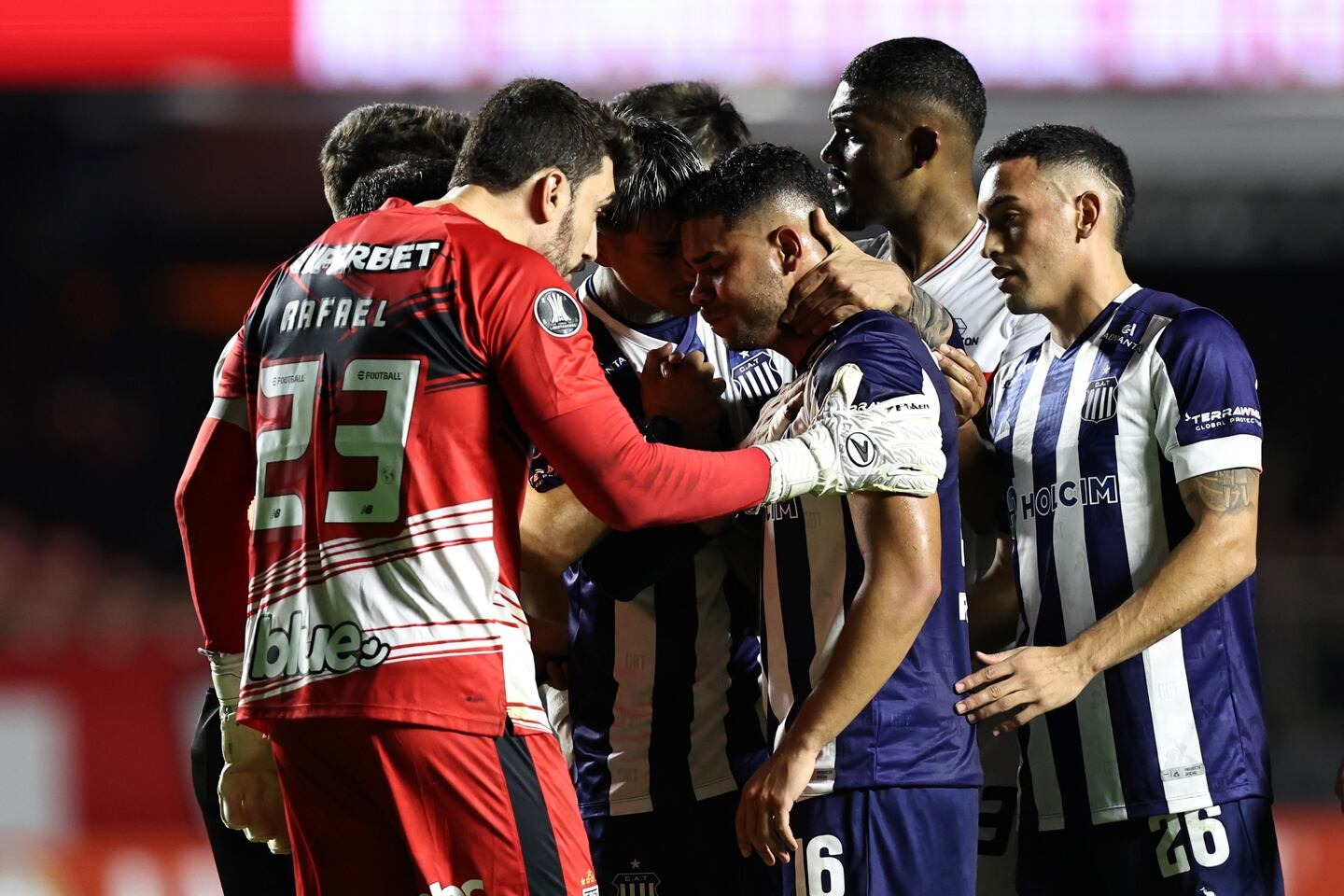 El dramático momento de Miguel Navarro por un ataque racista en la Copa Libertadores: «No me avergüenzo de mis raíces»