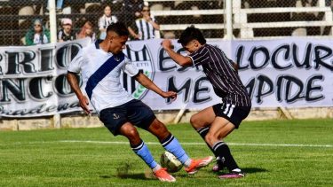 Cipolletti visita a Guillermo Brown de Puerto Madryn. (Foto: Matías Subat)