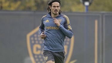 Edinson Cavani se entrenó separado del plantel. 