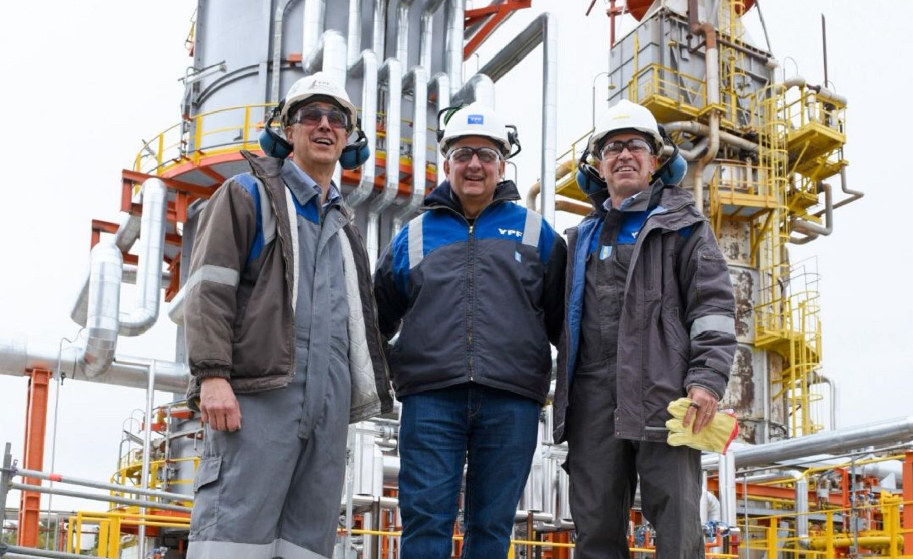 Más combustible de Vaca Muerta: YPF activa la ampliación de la refinería de Plaza Huincul