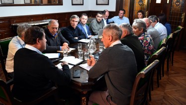 Weretilneck reunió el martes a su Gabinete y el encuentro se extendió por más de seis horas. Foto: Marcelo Ochoa. 