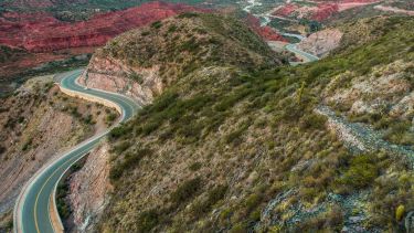 La alucinante vista de la Ruta 40: parece un laberinto, genera un incomparable vértigo, pero vale la pena