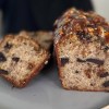 Imagen de Tomá nota del paso a paso para este budín de banana acaramelado: fácil, esponjoso y adictivo