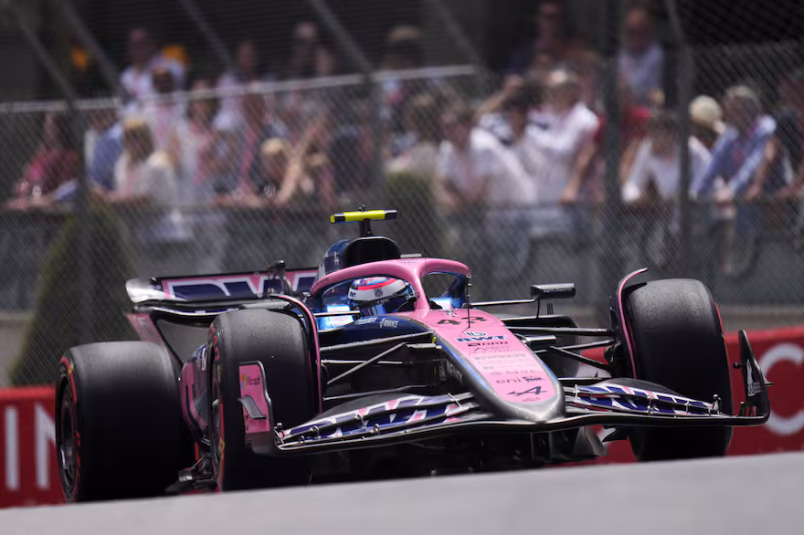 Franco Colapinto sale a la pista en la primera práctica libre del GP de Canadá. (Foto: Manu Fernández AP)