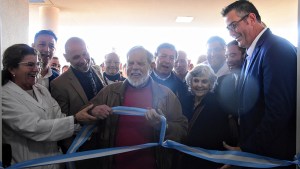 Inauguraron el nuevo hospital de Fernández Oro: el sueño del doctor Carlos Rais se hizo posible tras 42 años