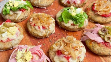Pizzetas saborizadas: facilísimas, en poco tiempo y con el topping que quieras