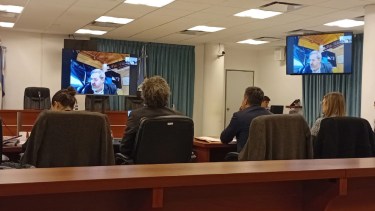 El juez Balderrama, por zoom desde La Angostura, dirigió el cuarto juicio abreviado con los mismos imputados.