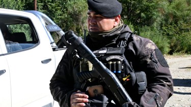 El policía se presentó al operativo con la bandera israelí y quedó registrado.(archivo)