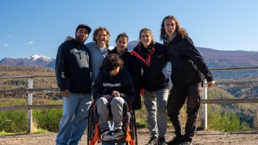 El equipo detrás del documental "Adaptados sin límites", un proyecto próximo a estrenarse. 