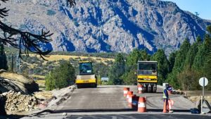 Qué pasará luego de la inauguración de un tramo de la Ruta 23, el asfalto que une Neuquén y Chile