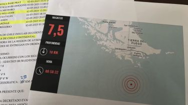 Un fuerte sismo activó una alerta por tsunami en Chile. Foto: Gentileza Facebook Gabriel Boric.