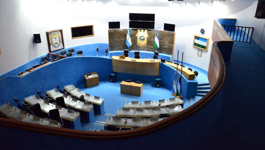 La Legislatura de Río Negro se integra con ocho bloques, y los libertarios reclaman por el octavo. Foto Archivo
