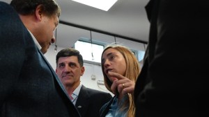 Weretilneck prepara acciones legales por el estado de las Rutas 22 y 151 ante la falta de respuestas del Gobierno nacional