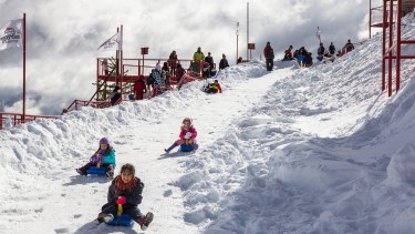 Vacaciones de invierno en Bariloche: Teleférico Cerro Otto abre todos los días y suma propuestas para toda la familia