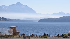 En Bariloche, el Servicio Meteorológico Nacional anticipa un invierno más cálido de lo normal: «Se perdería prácticamente un mes entero de precipitación»