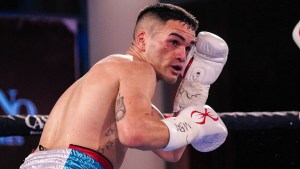 El roquense Ramiro Escobar dejó todo y cayó por puntos ante el ruso Shadalov, en una velada internacional