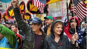 Mark Ruffalo y Susan Sarandon marcharon en defensa de los derechos humanos y la paz