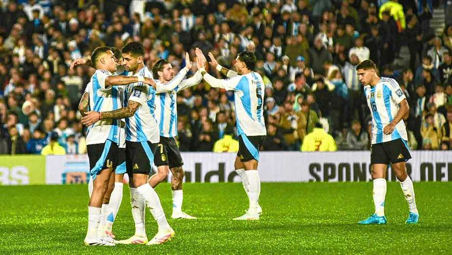 La Selección Argentina jugará contra Qatar en marzo. (Foto: Matías Subat)