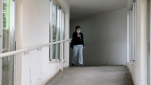 Solo se operan los casos de urgencia en Bariloche y otros hospitales rionegrinos: «Se ponen parches para apagar el fuego»